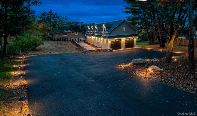 $689,000 | 4 Hawthorn Avenue, Warwick, NY 10990