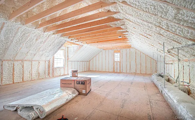 $689,000 | 4 Hawthorn Avenue, Warwick, NY 10990