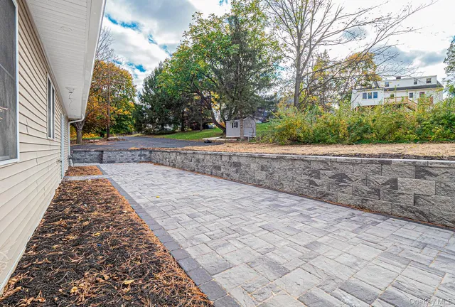 $689,000 | 4 Hawthorn Avenue, Warwick, NY 10990