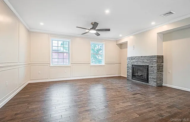 $689,000 | 4 Hawthorn Avenue, Warwick, NY 10990