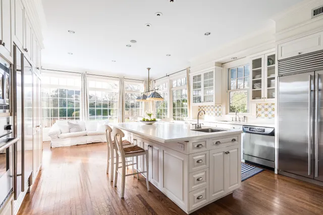 $250,000 | 223 Halsey Neck Lane, Southampton, NY 11968