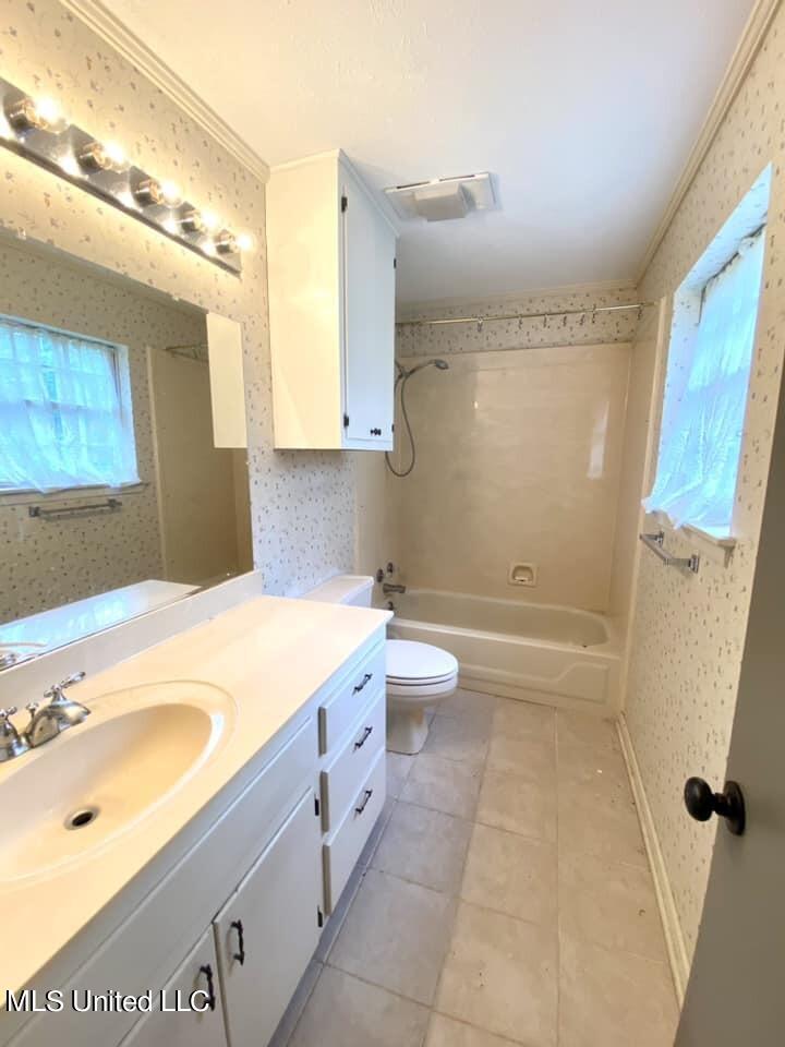 3878 Morrison Road Utica, MS 39175 - Photo 23 of 43 master bath