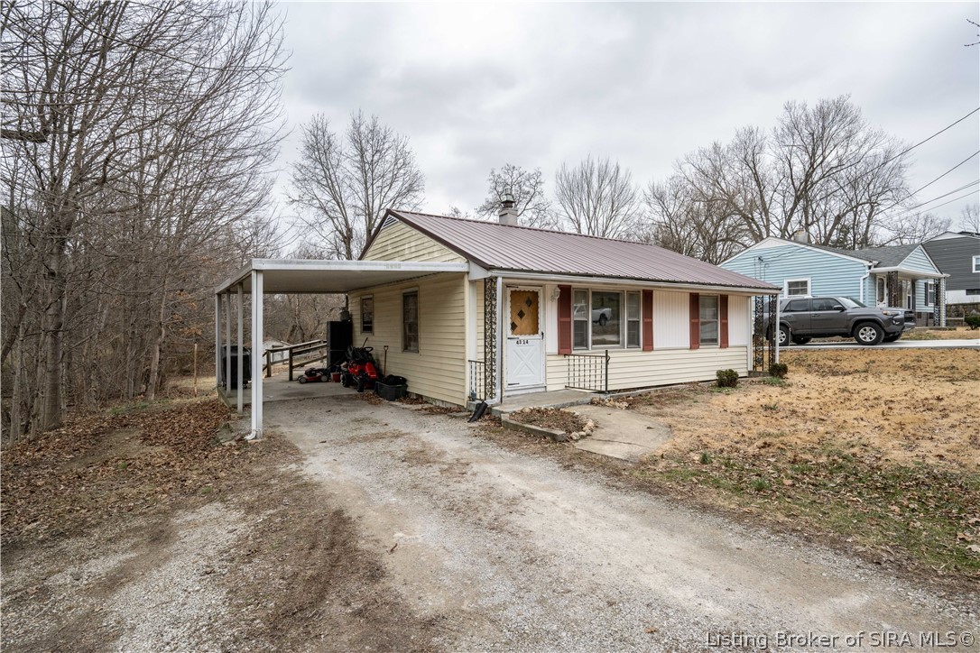 4324 Grant Line Road New Albany, IN 47150 - Photo 3 of 25 Gallery Image 3