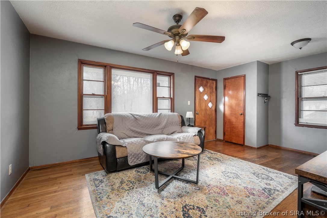 4324 Grant Line Road New Albany, IN 47150 - Photo 8 of 25 Gallery Image 8