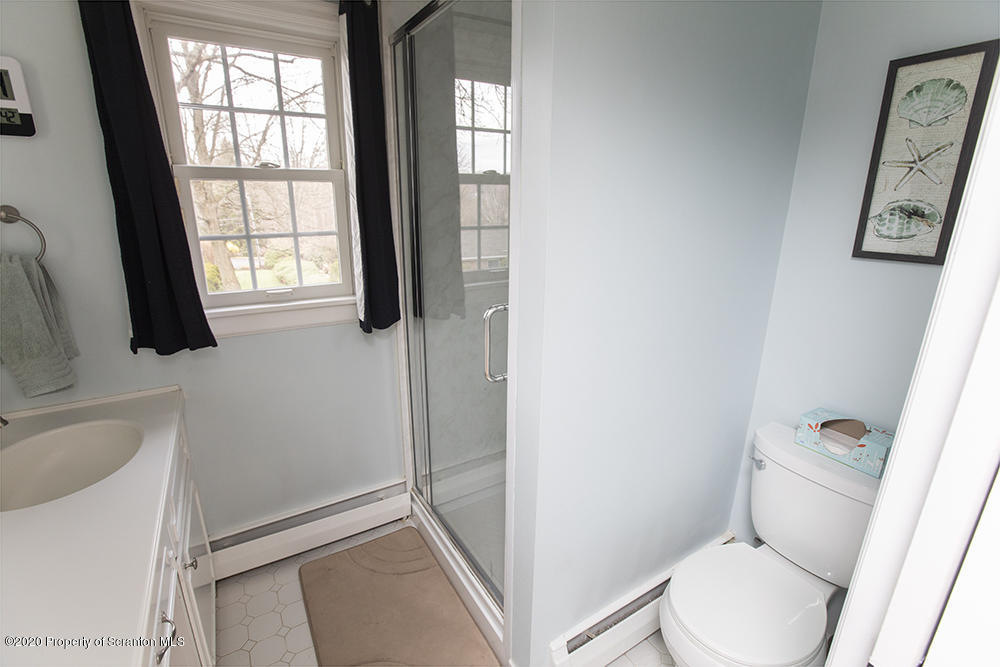 105 Sturbridge Road Clarks Summit, PA 18411 - Photo 42 of 56 a bathroom with a toilet sink and tub
