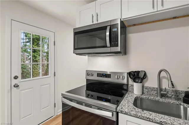 $179,500 | 417 Moffitt Drive, High Point, NC 27265