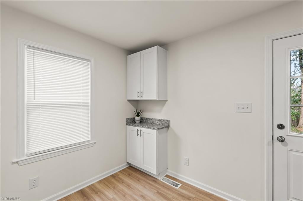 417 Moffitt Drive High Point, NC 27265 - Photo 13 of 28