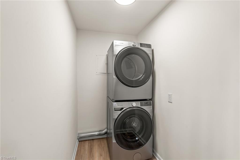 417 Moffitt Drive High Point, NC 27265 - Photo 14 of 28