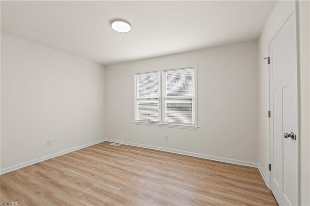 417 Moffitt Drive High Point, NC 27265 - Photo 16 of 28