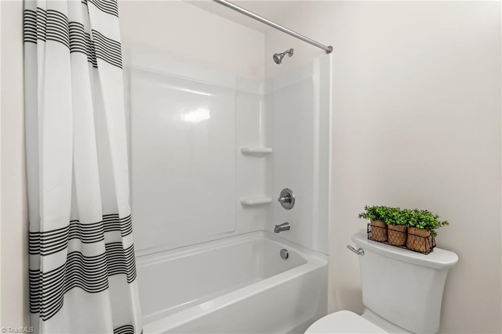 417 Moffitt Drive High Point, NC 27265 - Photo 19 of 28