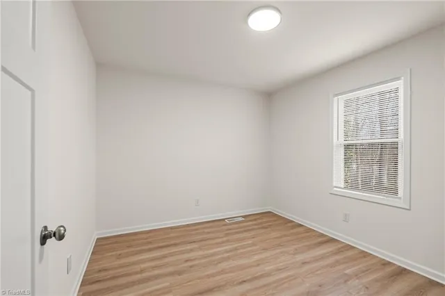 $179,500 | 417 Moffitt Drive, High Point, NC 27265