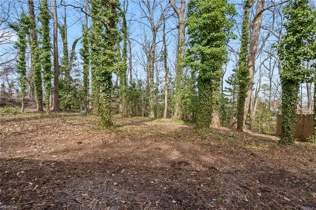 $179,500 | 417 Moffitt Drive, High Point, NC 27265