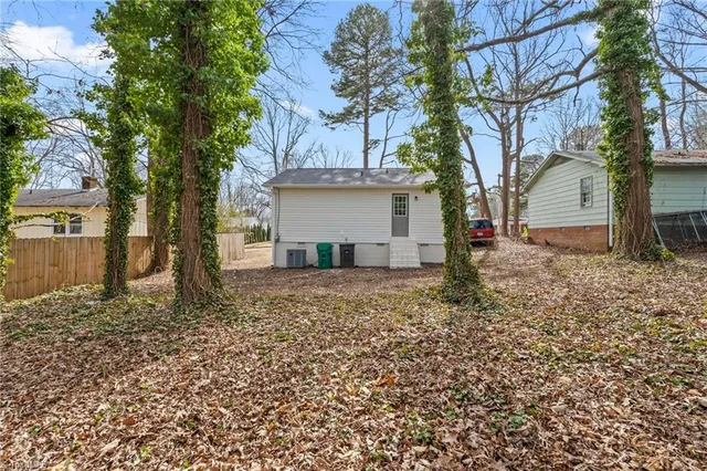 $179,500 | 417 Moffitt Drive, High Point, NC 27265