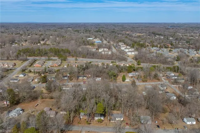 $179,500 | 417 Moffitt Drive, High Point, NC 27265