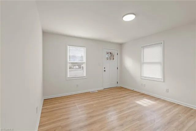 $179,500 | 417 Moffitt Drive, High Point, NC 27265