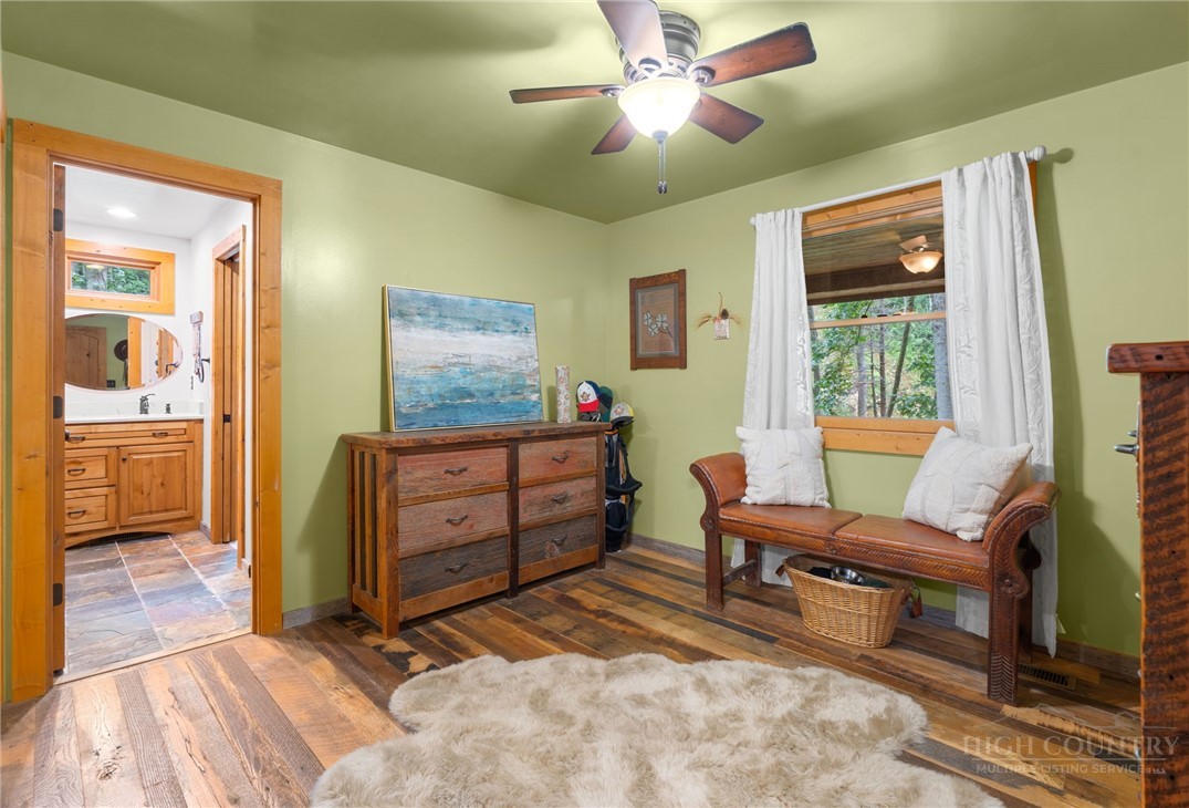 982 Jake's Mountain Road Deep Gap, NC 28618 - Photo 18 of 50 Gallery Image 18