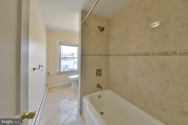 $2,399 | 456 North Easton Road, Glenside, PA 19038