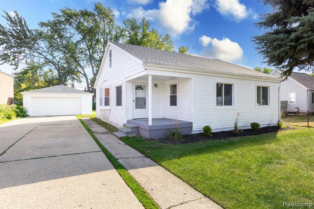 14930 East 10 Mile Road Eastpointe, MI 48021 - Photo 1 of 22