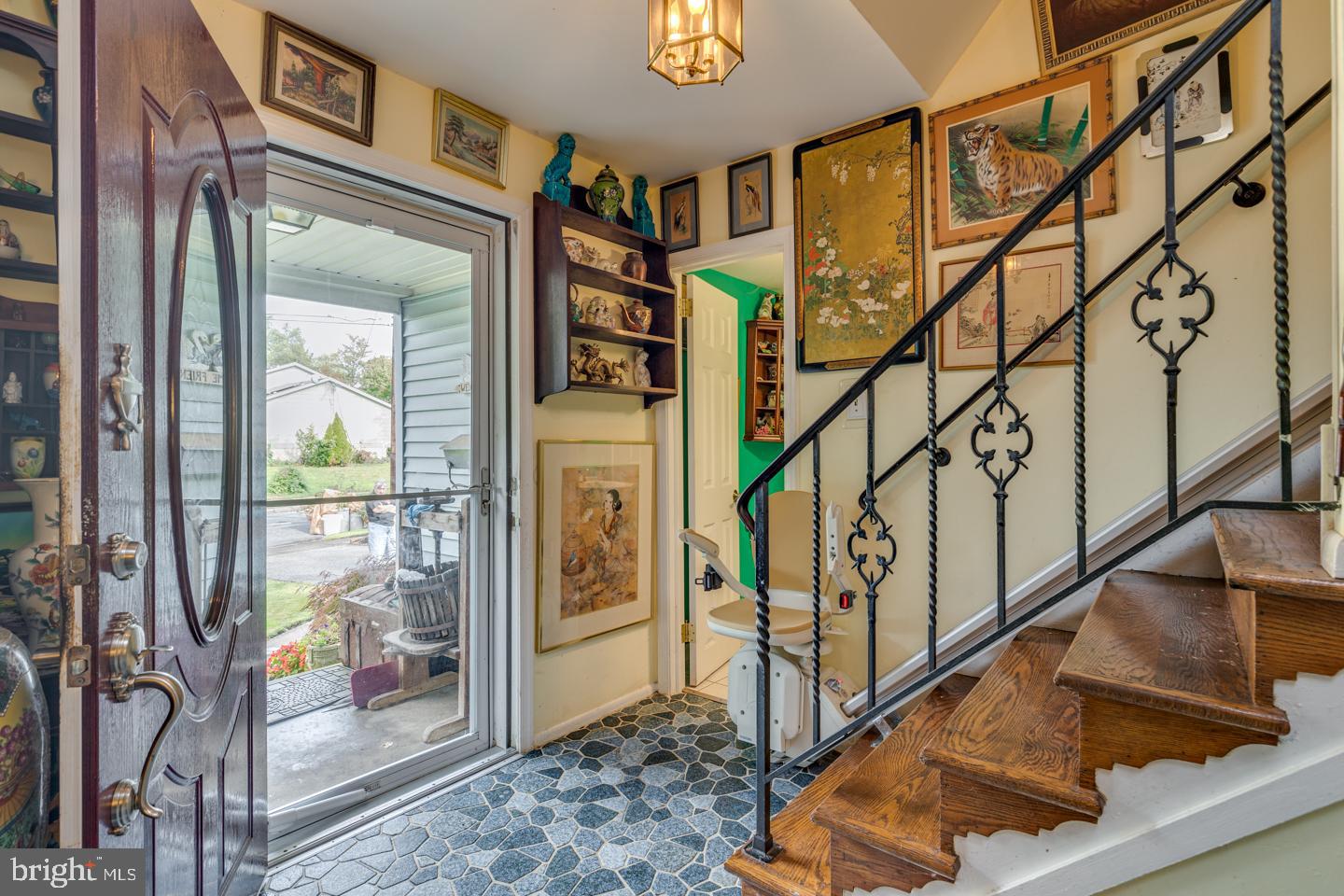 30 Cobblestone Road Cherry Hill, NJ 08003 - Photo 3 of 26 foyer