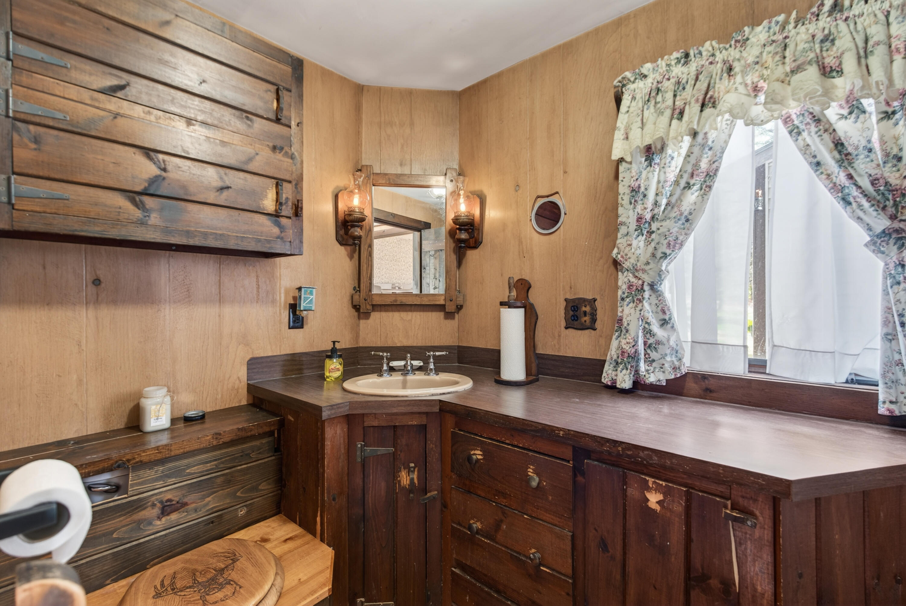 133 Gardiner Road Wiscasset, ME 04578 - Photo 37 of 76 DSC01817