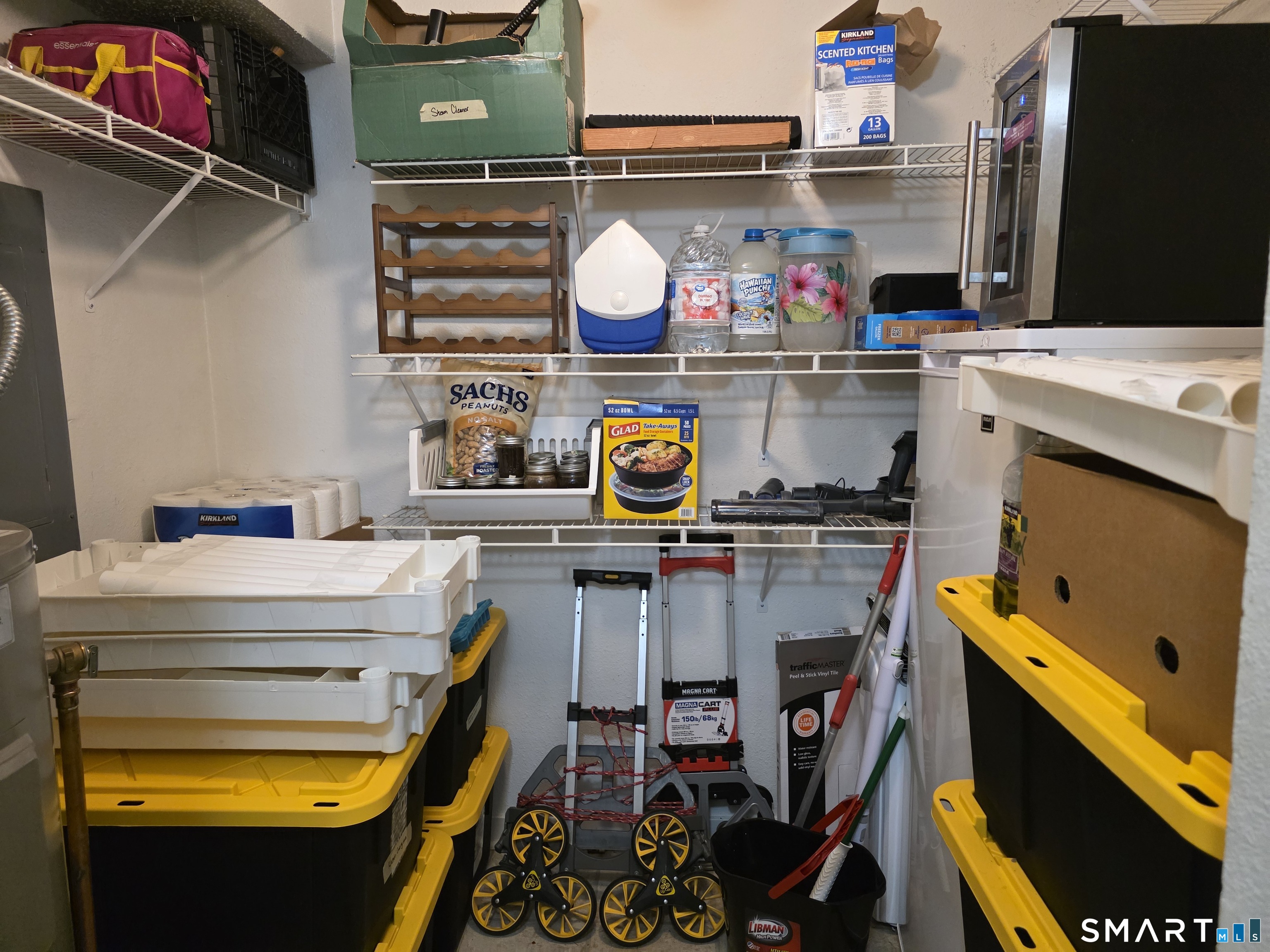 90 Crown Knoll Court, Unit 144 Groton, CT 06340 - Photo 18 of 38 a utility room with dryer and washer