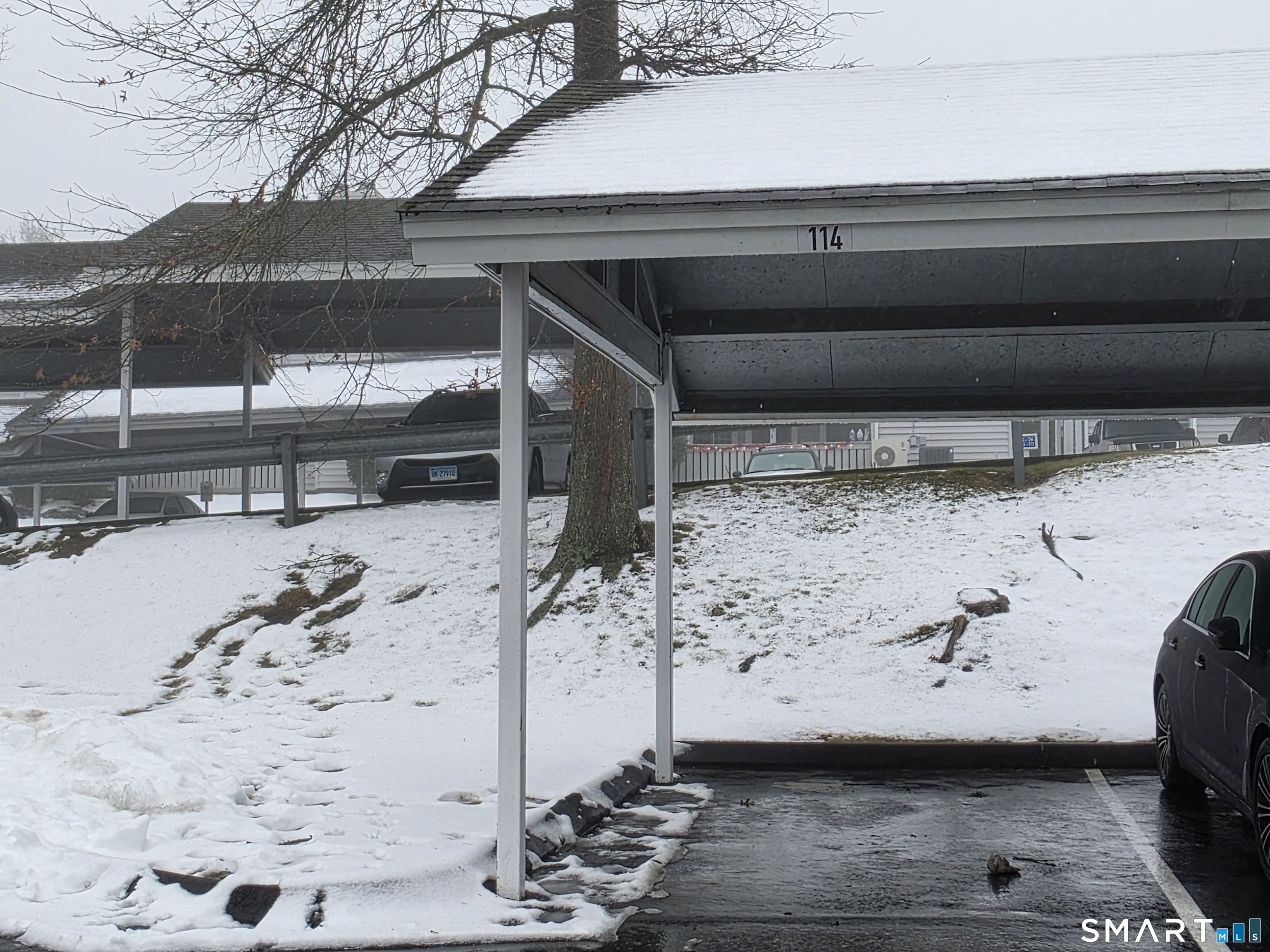 90 Crown Knoll Court, Unit 144 Groton, CT 06340 - Photo 31 of 38 a view of a entryway