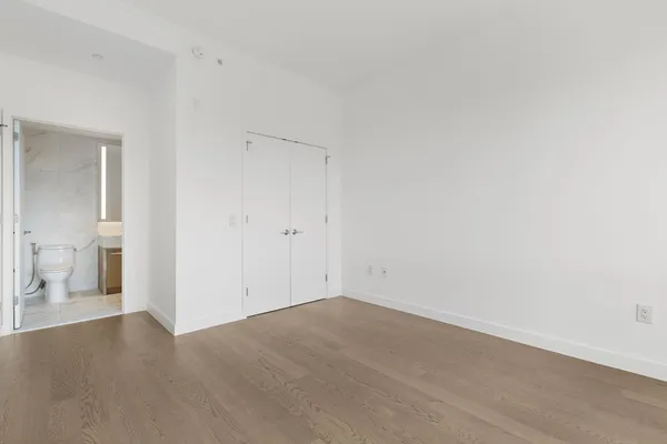 $1,080,000 | 75 Park Lane South, Unit 304, Jersey City, NJ 07310