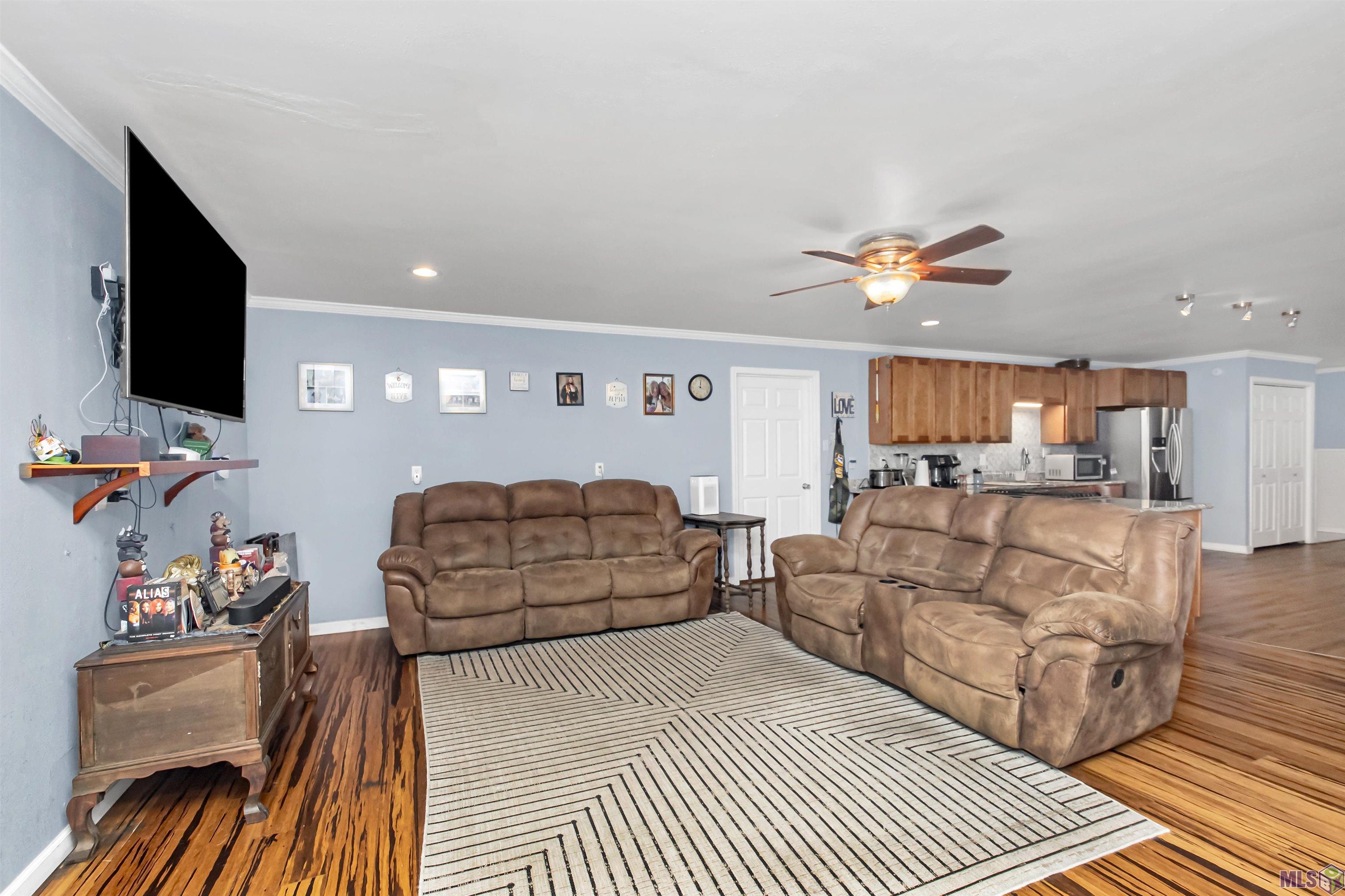 45046 Riverside Estates Drive St. Amant, LA 70774 - Photo 9 of 36