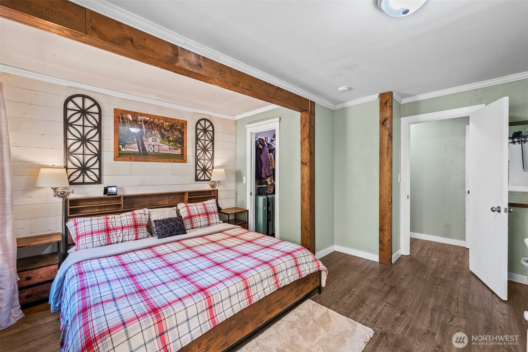 4229 Robinson Road Northeast Bremerton, WA 98310 - Photo 12 of 26 Gallery Image 12