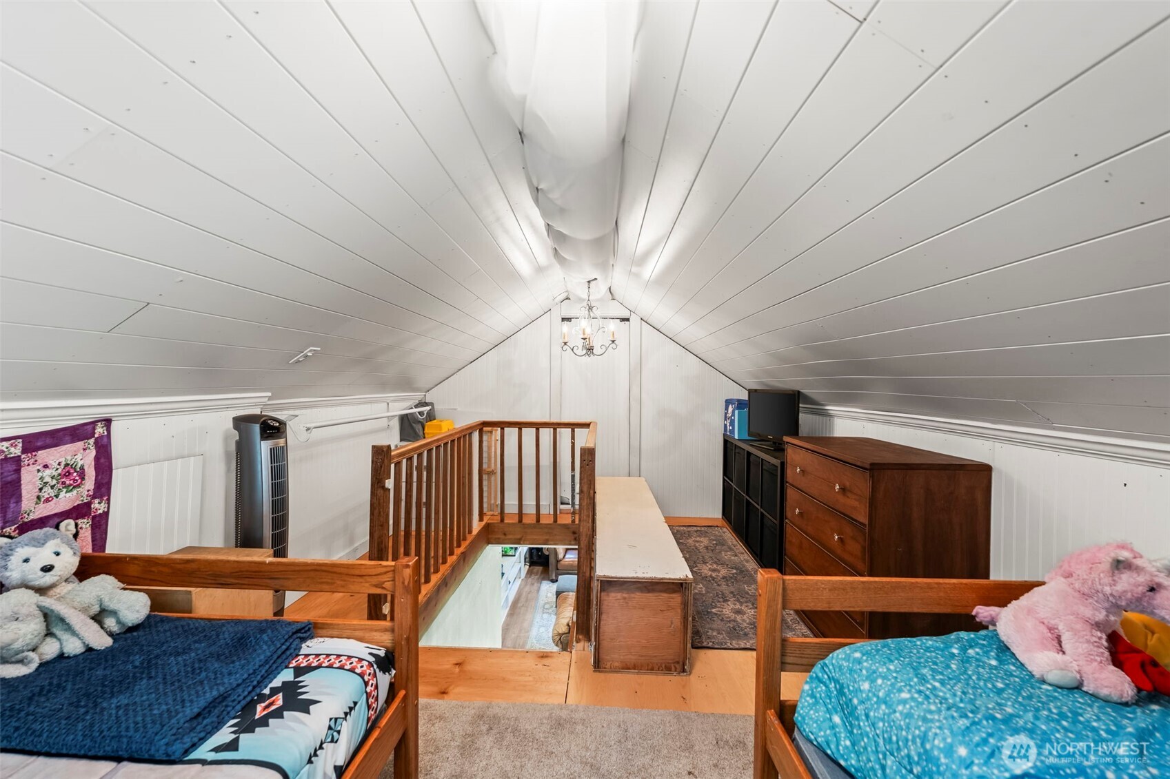 4229 Robinson Road Northeast Bremerton, WA 98310 - Photo 15 of 26 Gallery Image 15