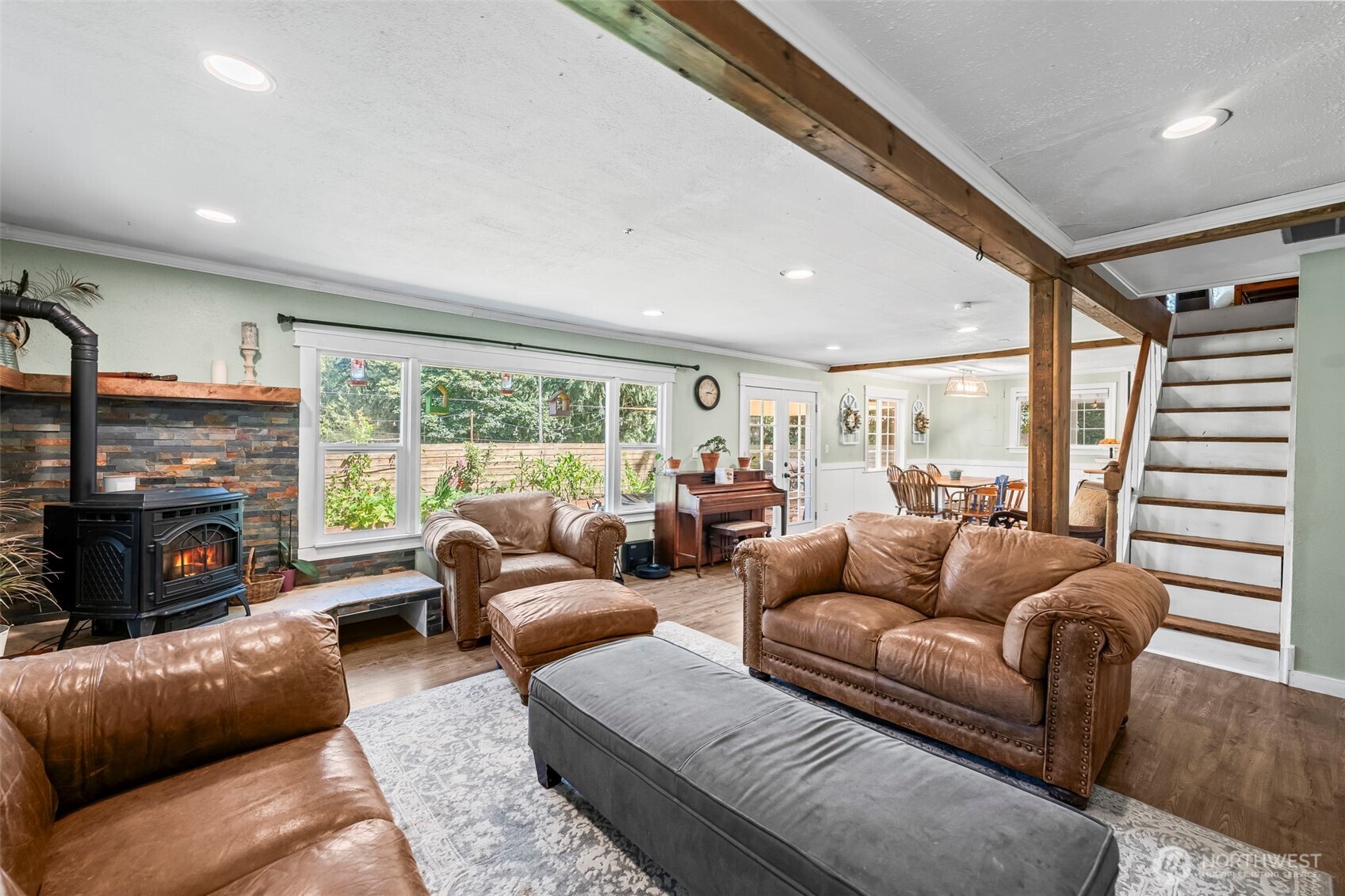 4229 Robinson Road Northeast Bremerton, WA 98310 - Photo 8 of 26 Gallery Image 8