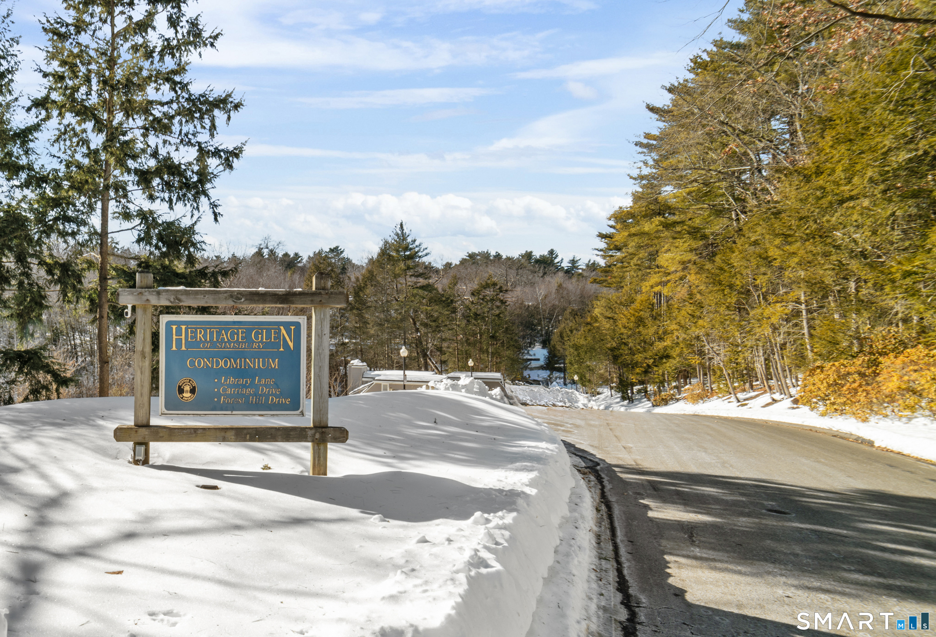 42 Library Lane, Unit 42 Simsbury, CT 06070 - Photo 2 of 37 Heritage Glen Condominiums