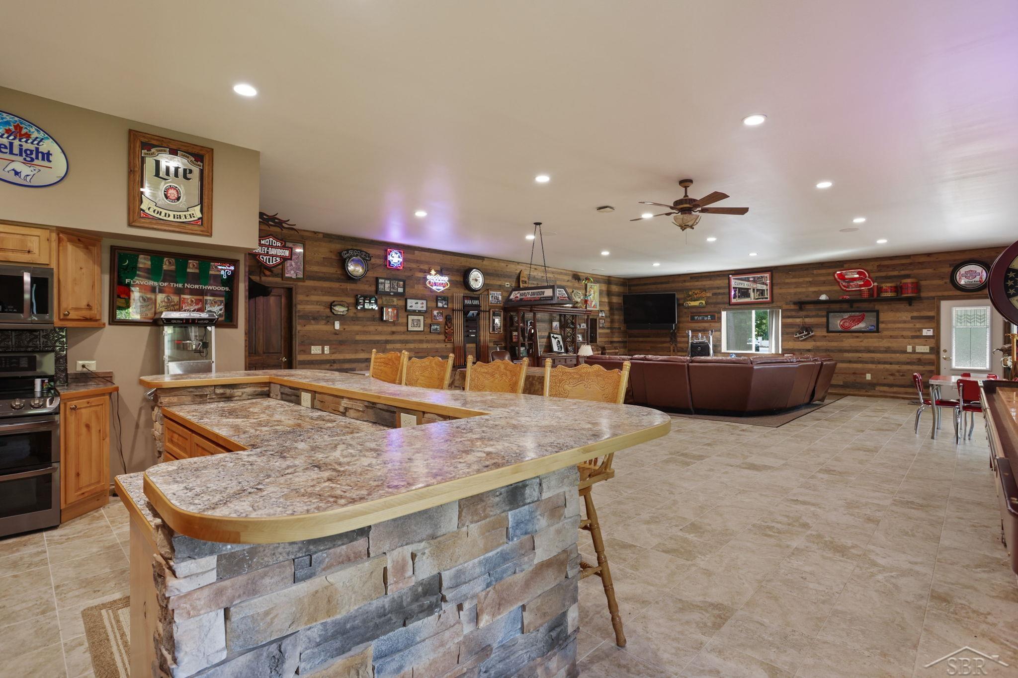 3858 South Graham Road Saginaw, MI 48609 - Photo 68 of 85 50119495-67.JPG