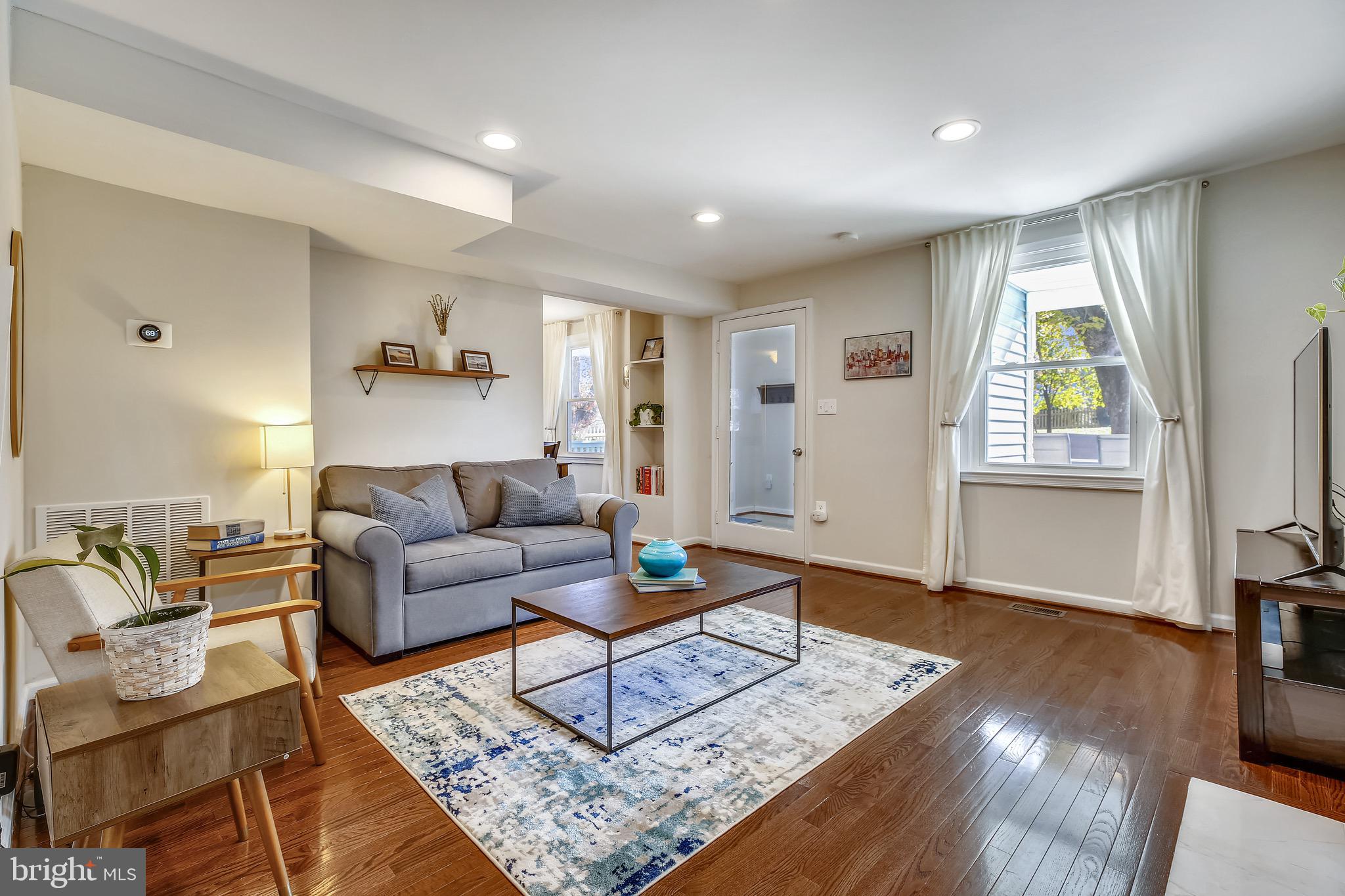 10400 Barrie Avenue Silver Spring, MD 20902 - Photo 12 of 59