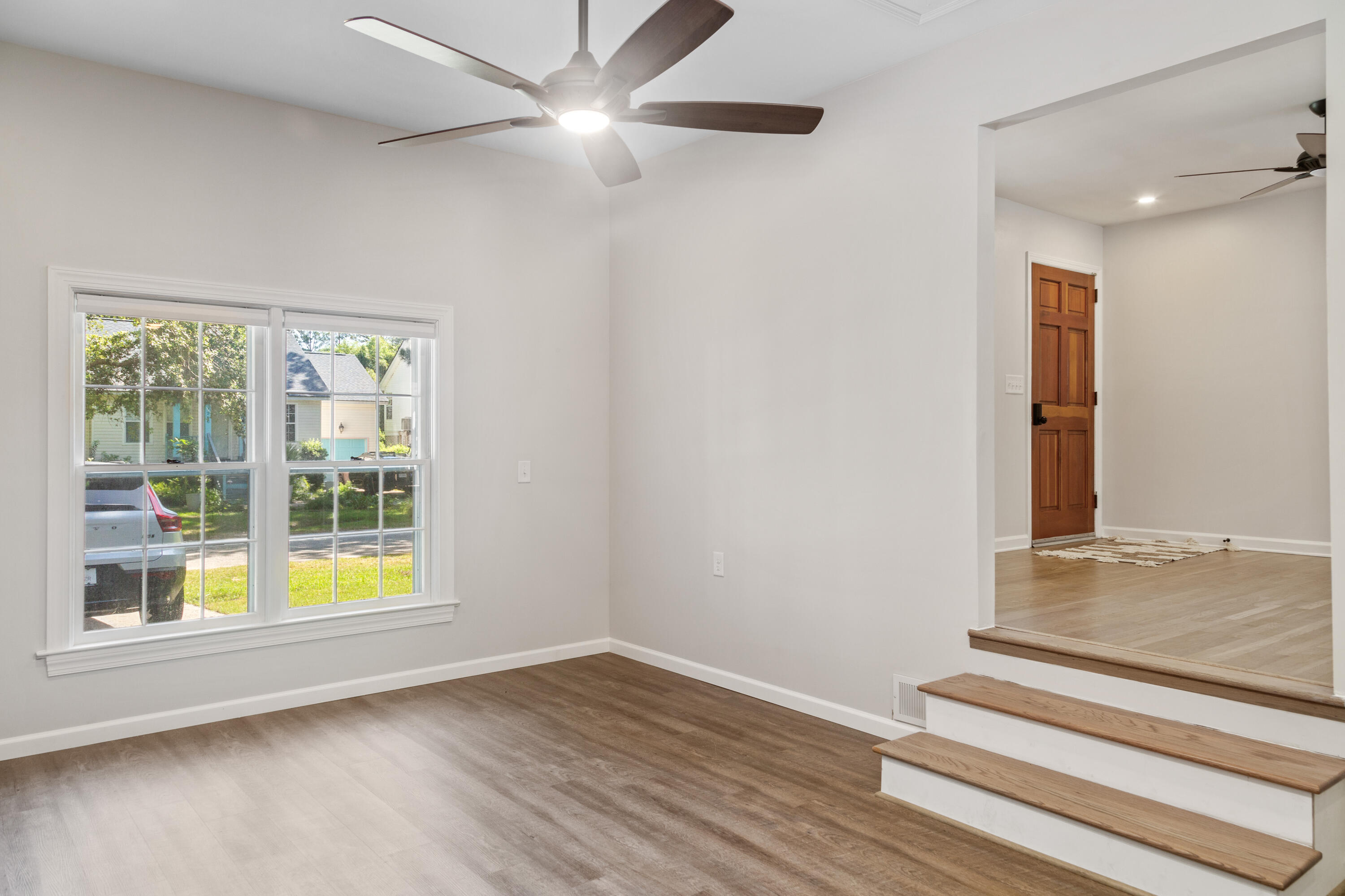 1261 Hampshire Road Charleston, SC 29412 - Photo 16 of 38 1261 Hampshire Rd_2025_Brett Martin Phot