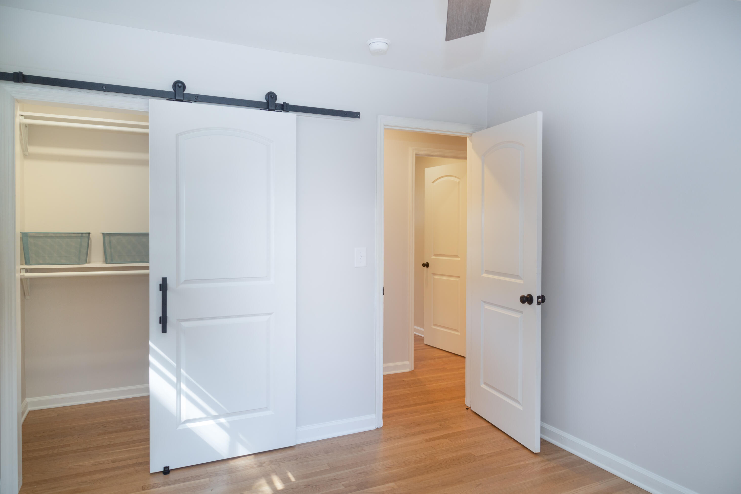 1261 Hampshire Road Charleston, SC 29412 - Photo 24 of 38 1261 Hampshire Rd_2025_Brett Martin Phot