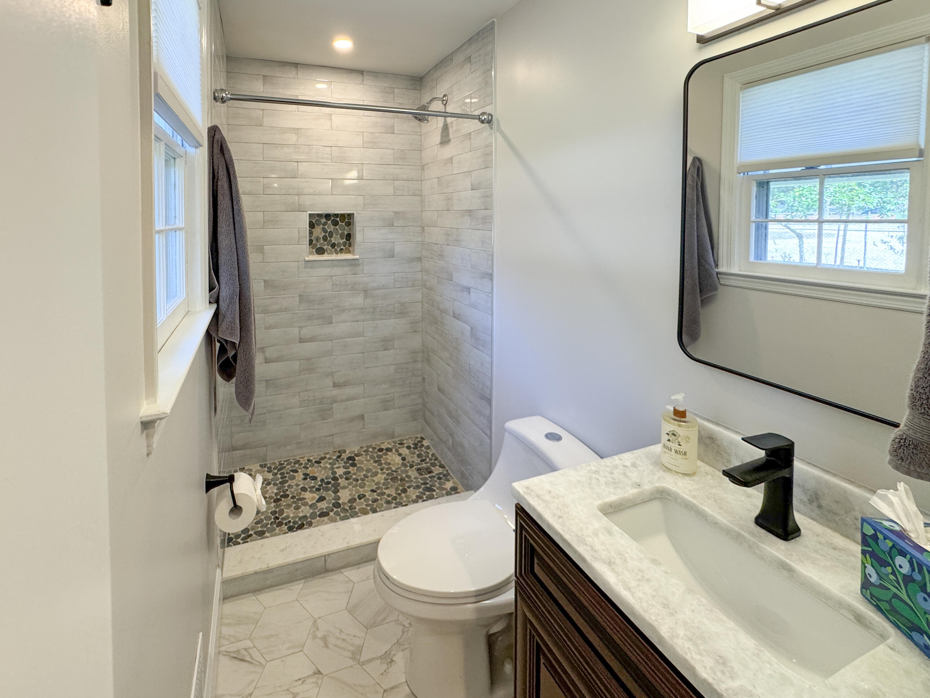 1261 Hampshire Road Charleston, SC 29412 - Photo 25 of 38 1261 Hampshire Rd_2025_Brett Martin Phot