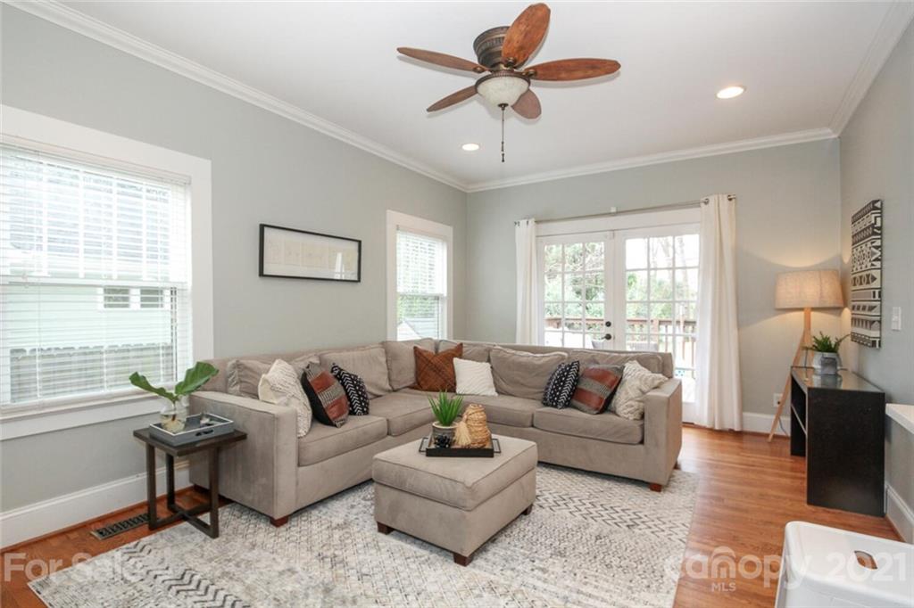 1637 Club Road Charlotte, NC 28205 - Photo 9 of 28 a living room with furniture and a large window