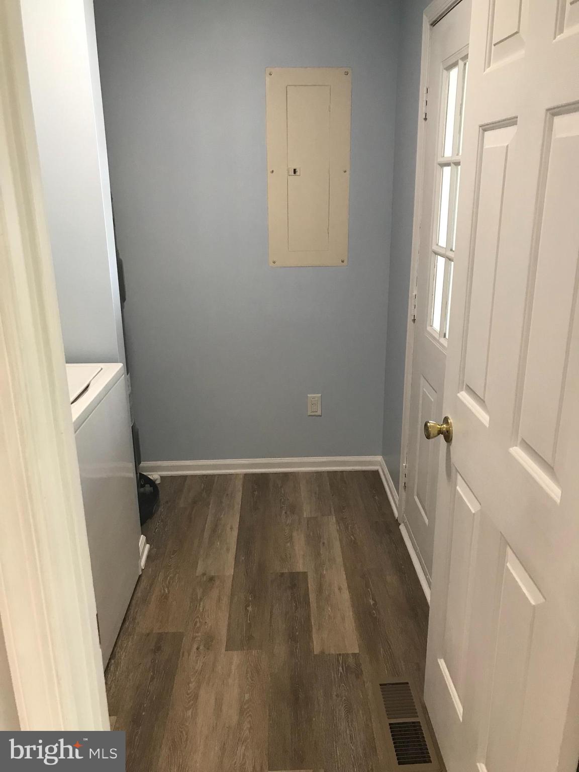 25 Gloucester Road Ocean Pines, MD 21811 - Photo 21 of 25 Mudroom opens to screen porch