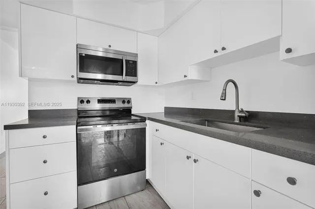 $2,250 | 14600 Northeast 14th Avenue, Unit 2, Miami, FL 33161