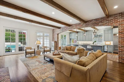 $2,700,000 | 6429 Rutgers Avenue, West University Place, TX 77005