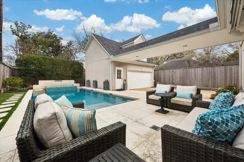 $2,700,000 | 6429 Rutgers Avenue, West University Place, TX 77005