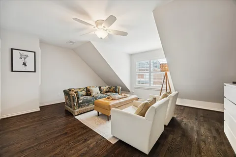 $2,700,000 | 6429 Rutgers Avenue, West University Place, TX 77005