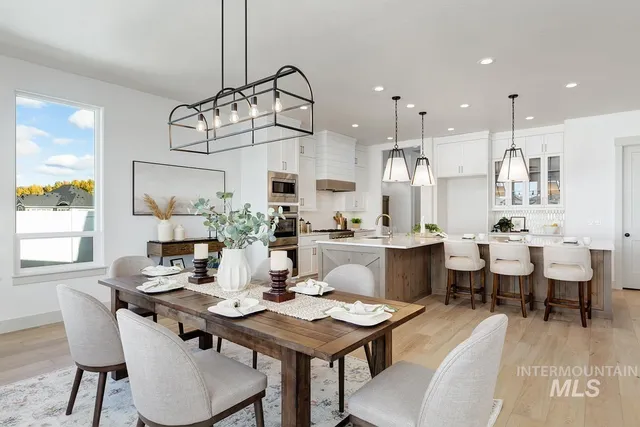 $1,354,328 | 14041 North Hornbill Way, Boise, ID 83714