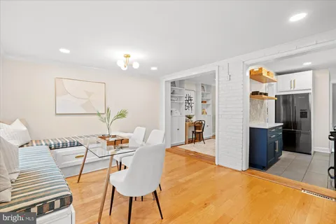 $899,000 | 546 East Nelson Avenue, Alexandria, VA 22301