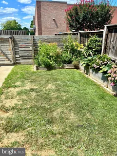 $899,000 | 546 East Nelson Avenue, Alexandria, VA 22301