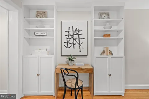 $899,000 | 546 East Nelson Avenue, Alexandria, VA 22301