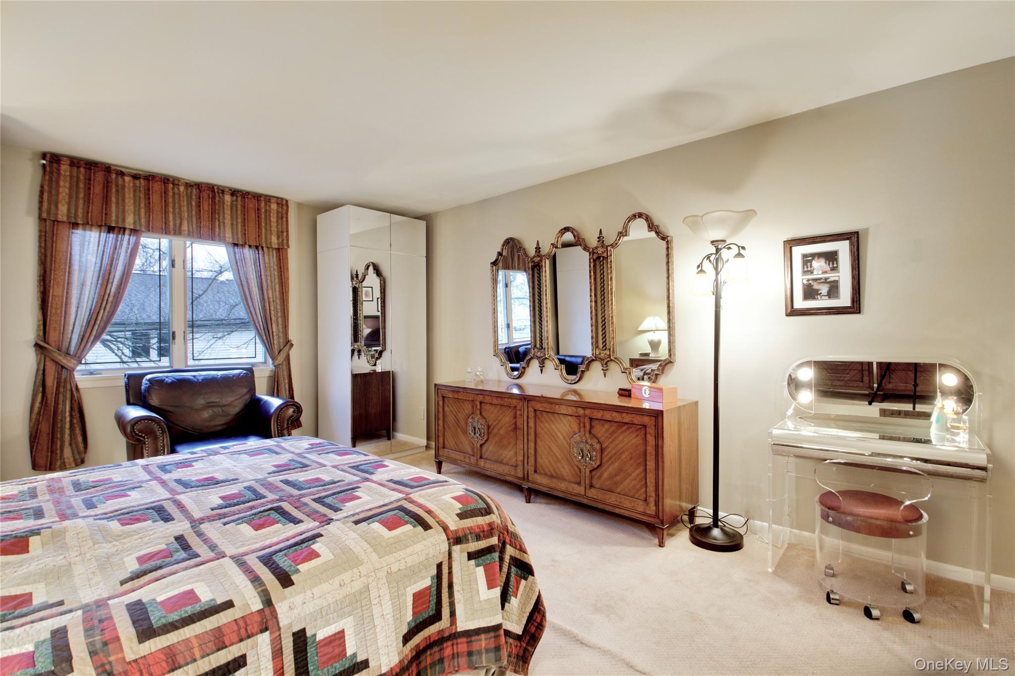 1066 Cedarhurst Street Valley Stream, NY 11581 - Photo 19 of 26