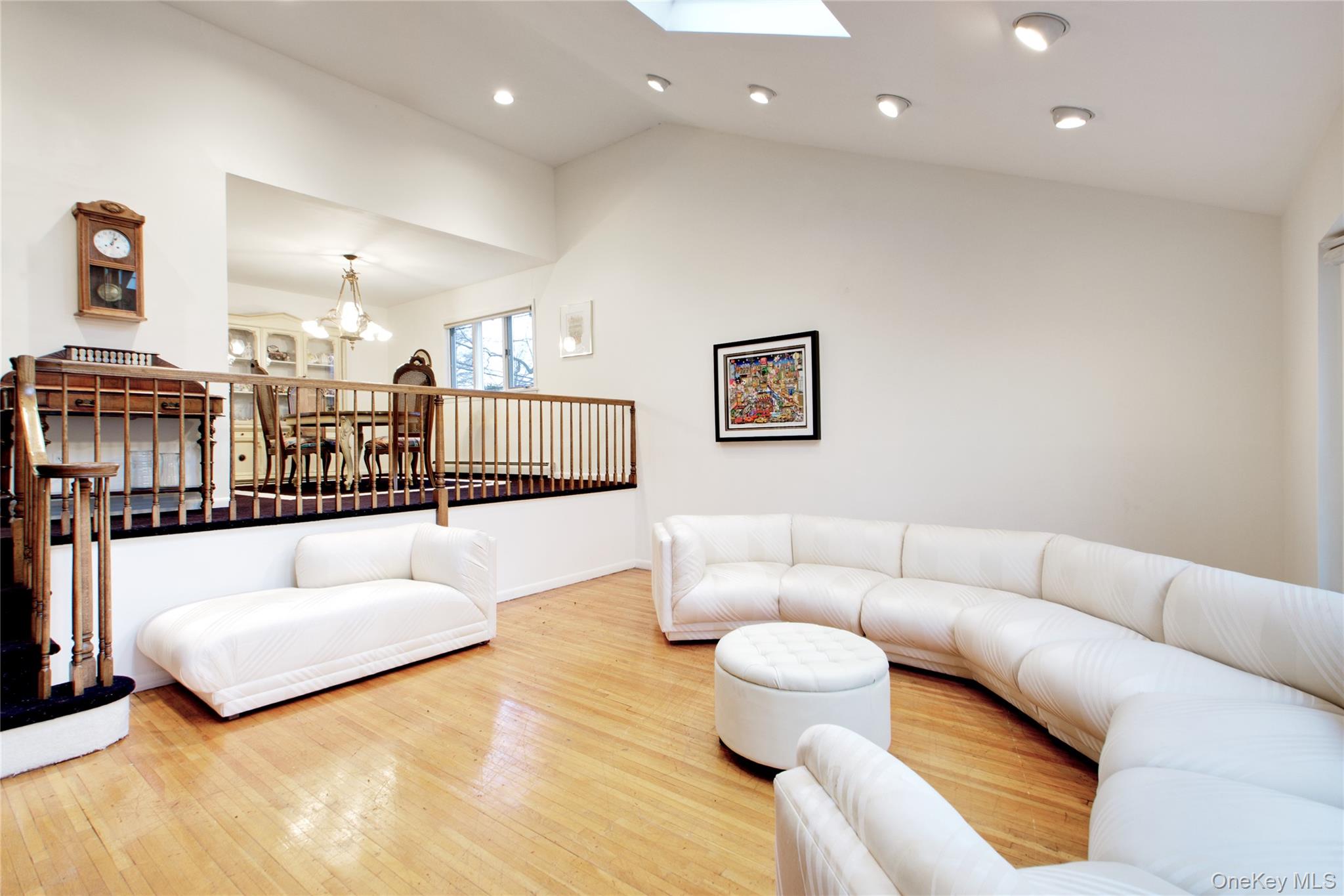 1066 Cedarhurst Street Valley Stream, NY 11581 - Photo 7 of 26