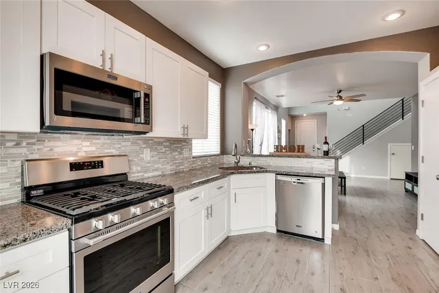 $2,000 | 8061 Palace Monaco Avenue, Las Vegas, NV 89117